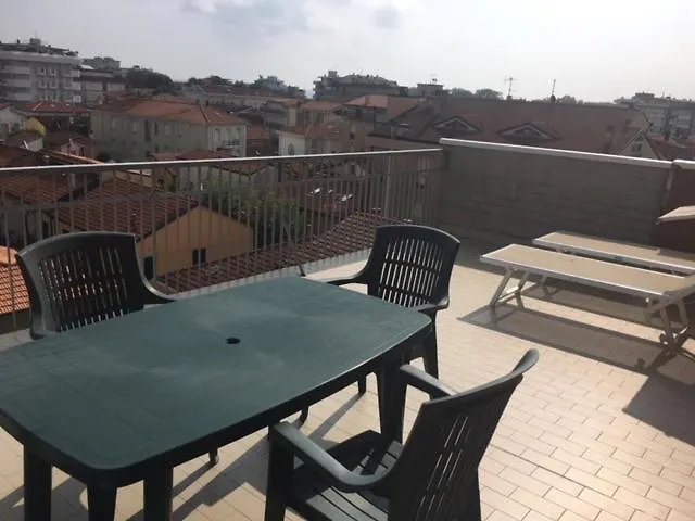 בית נופש Residenza Paradiso בלריה-איגאה מרינה